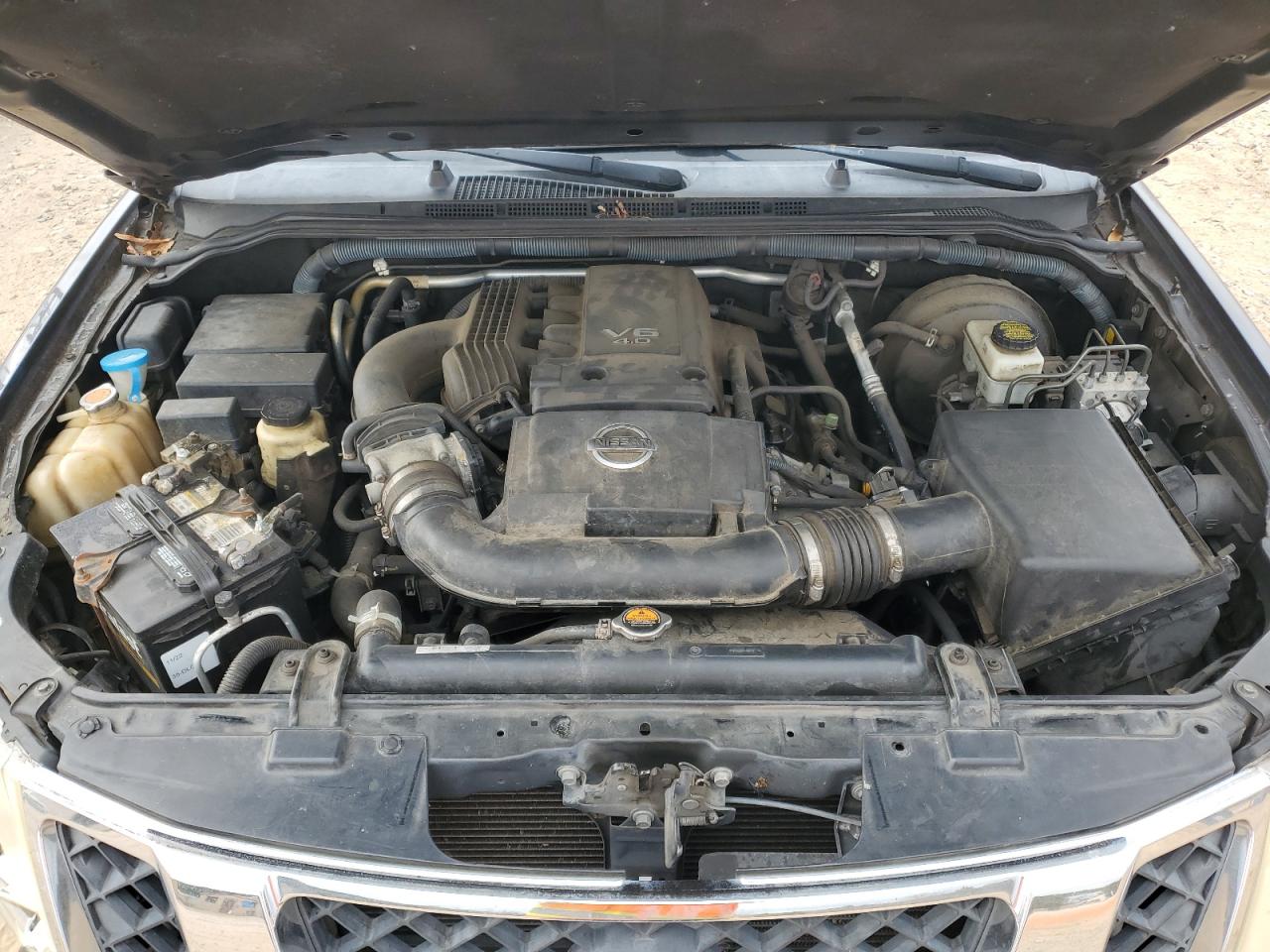 2010 Nissan Pathfinder - Image 12