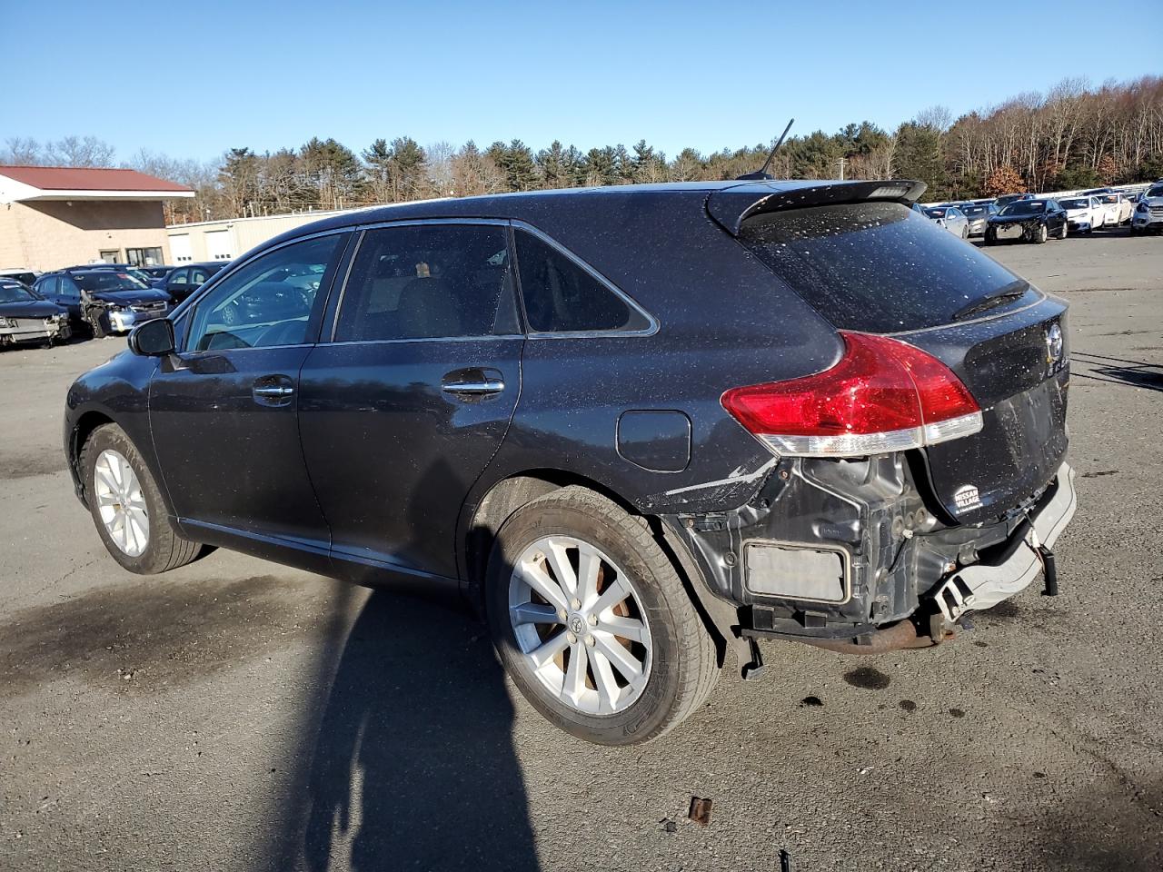 2011 Toyota Venza - Image 2