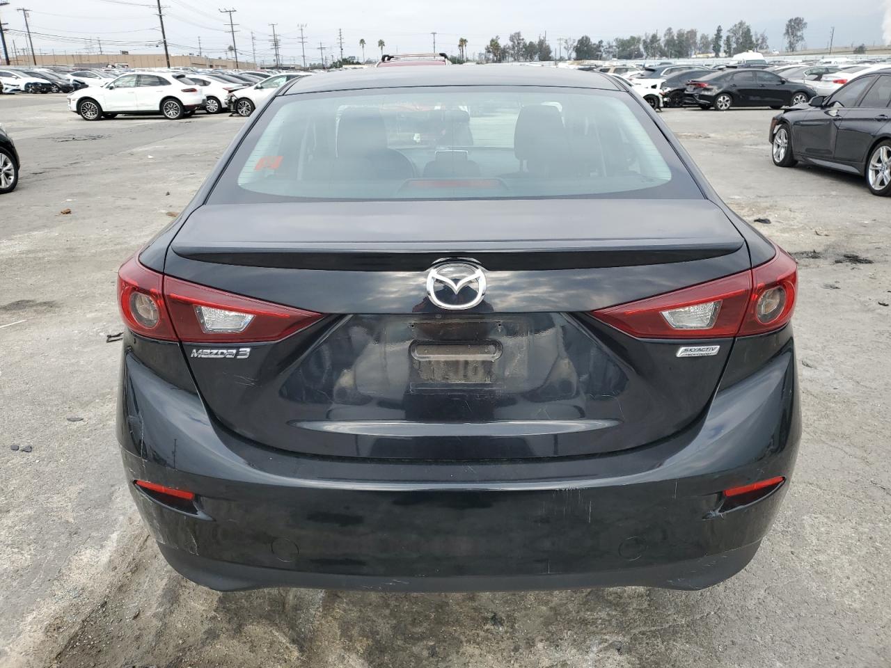 2015 Mazda 3 - Image 6