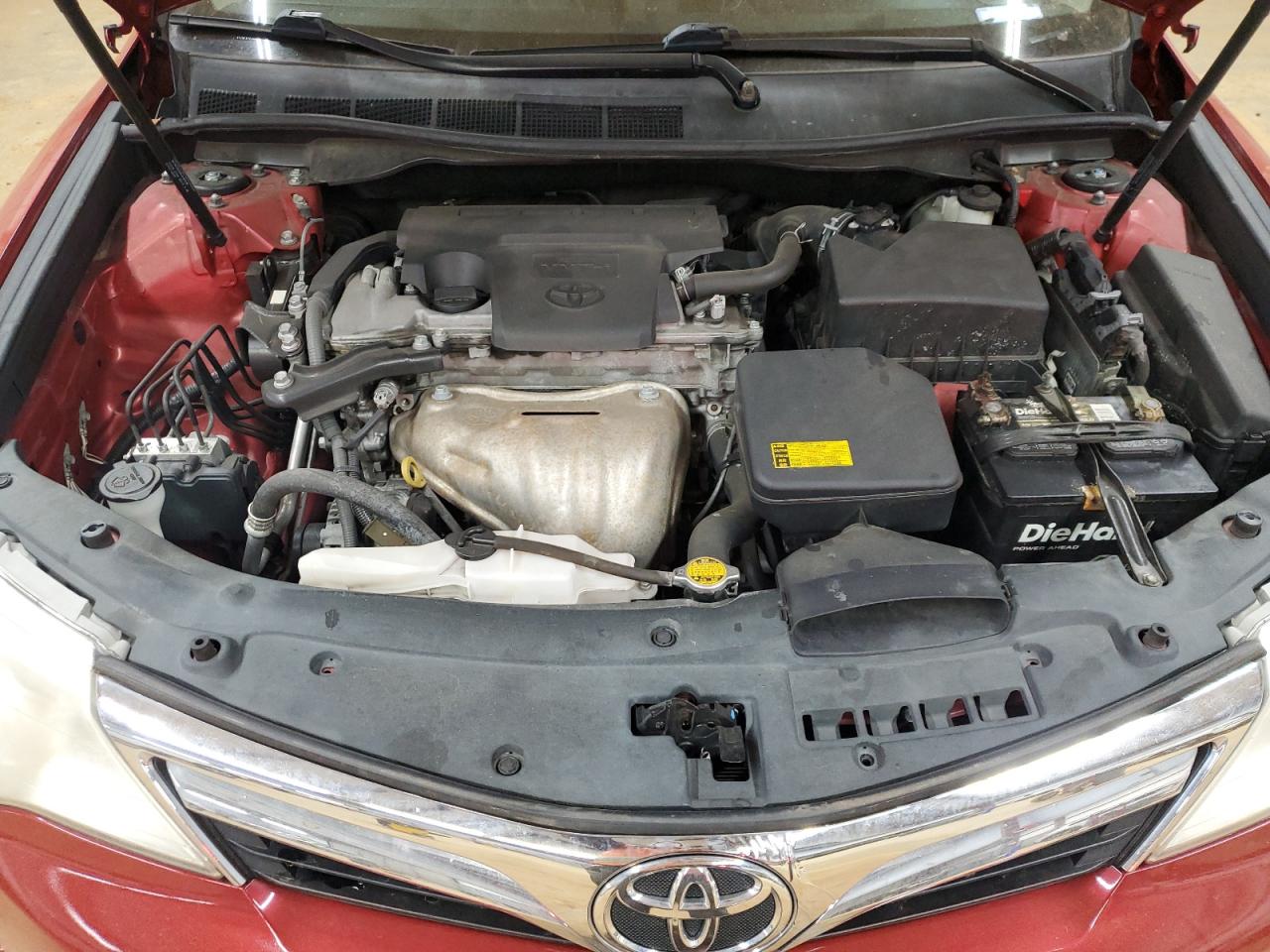 2012 Toyota Camry - Image 12