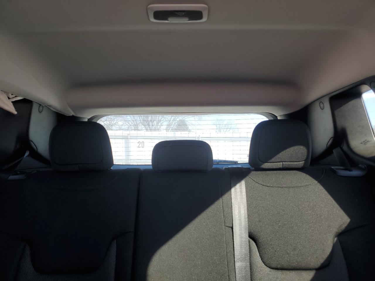 2018 Jeep Renegade - Image 10