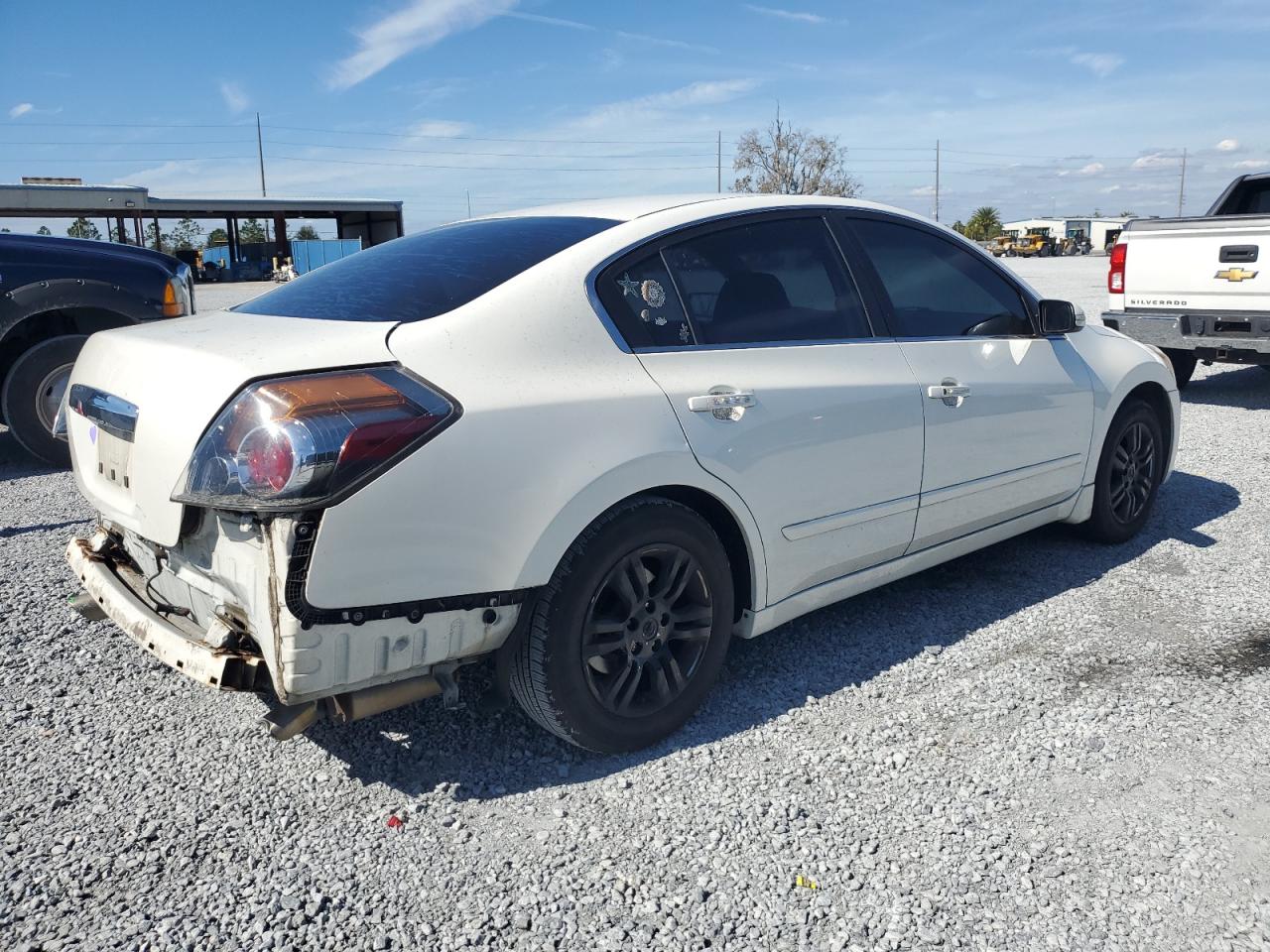 2011 Nissan Altima - Image 3