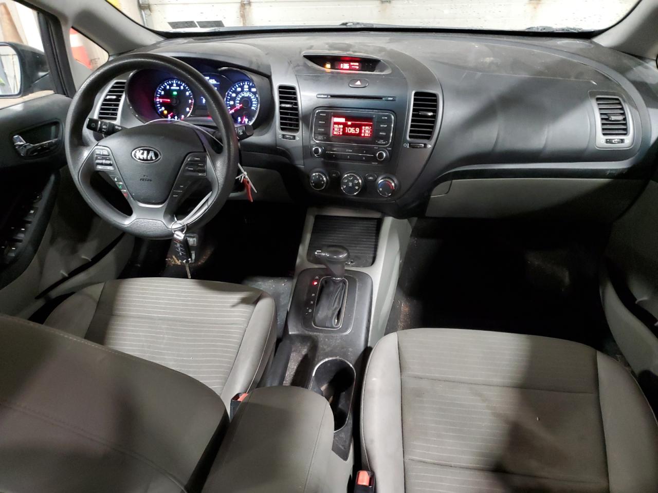 2015 Kia Forte - Image 8