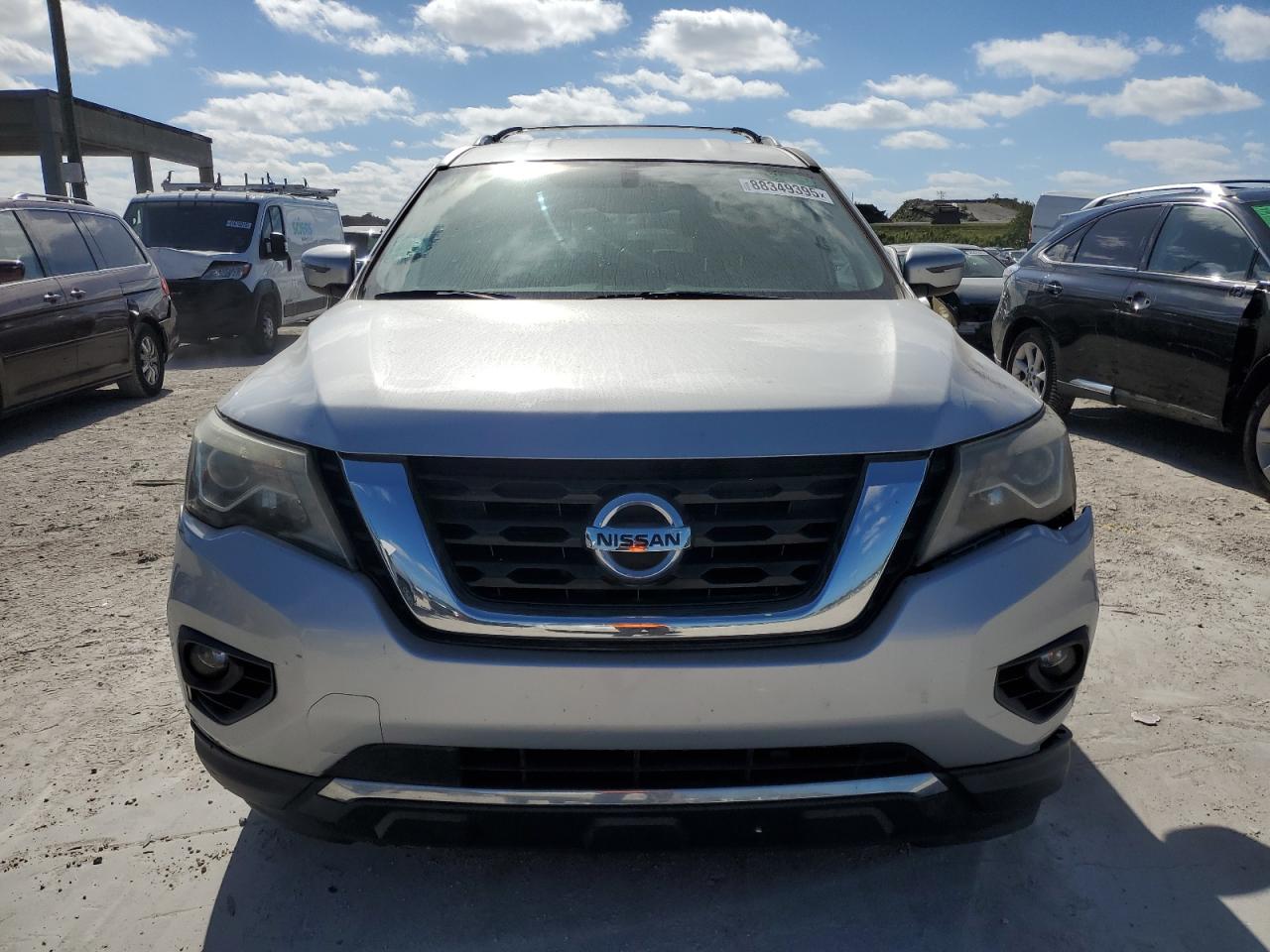 VIN 5N1DR2MNXJC624943 2018 NISSAN PATHFINDER no.5