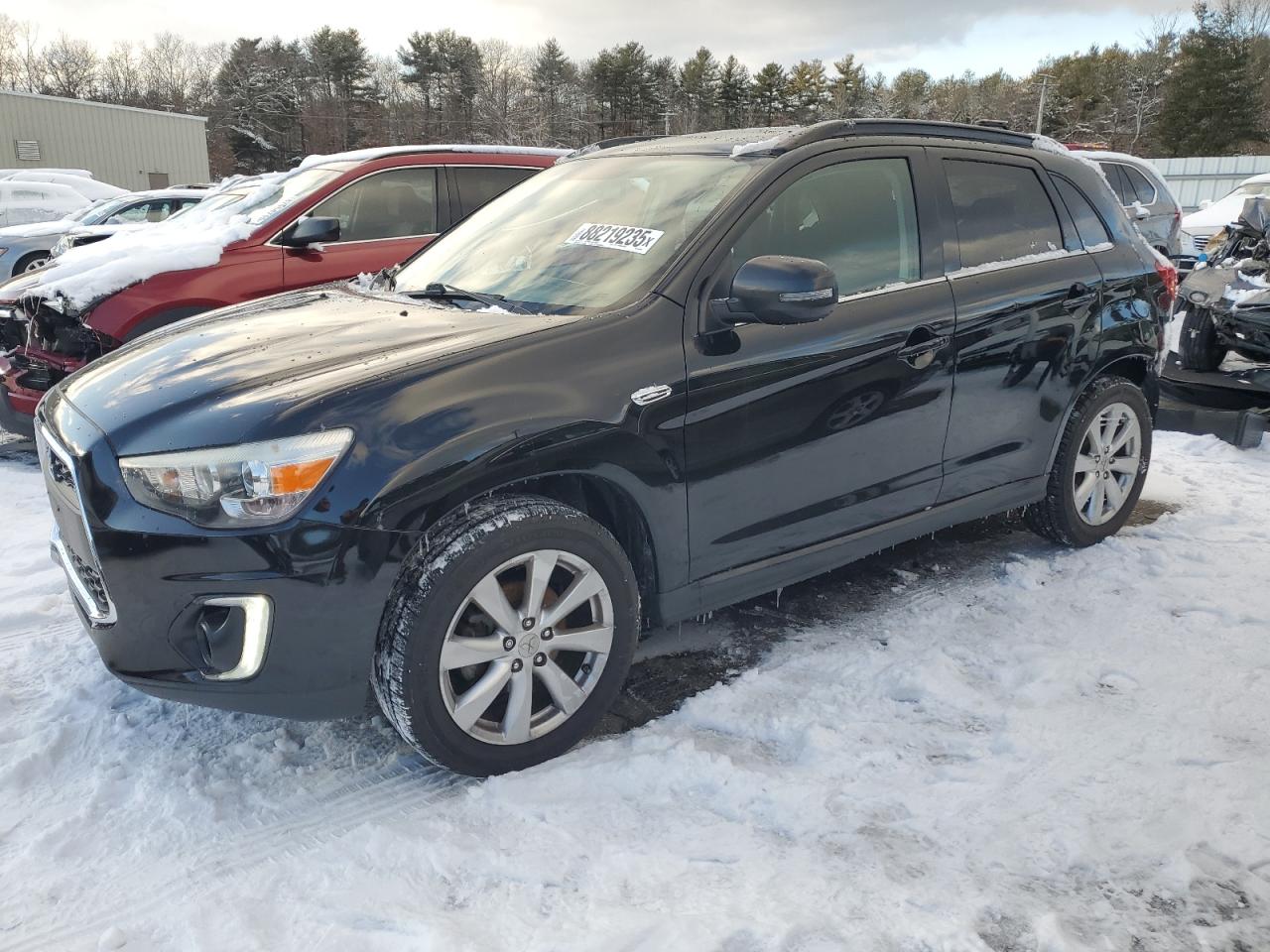2015 Mitsubishi Outlander - Image 1