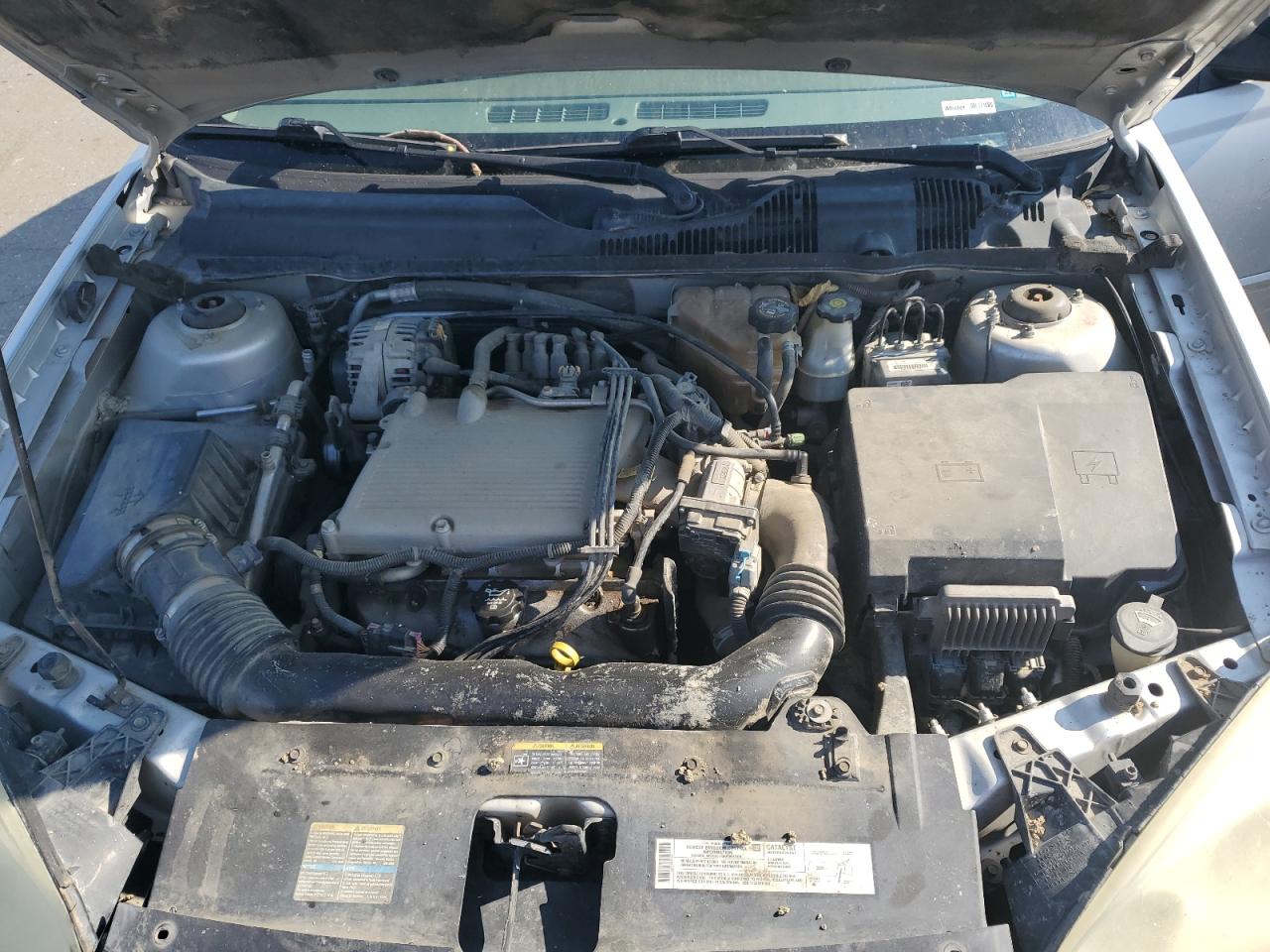 2004 Chevrolet Malibu - Image 11