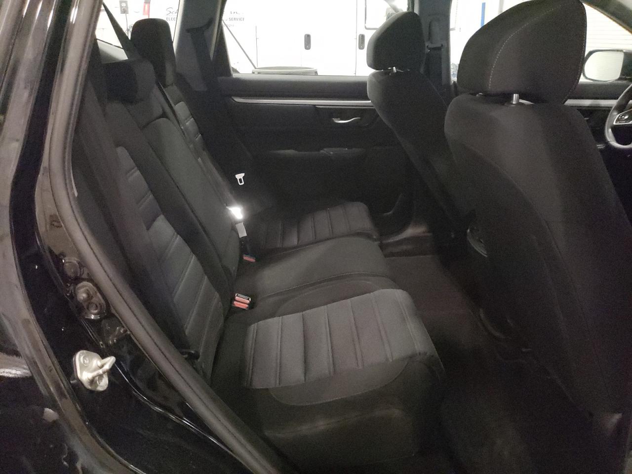 2017 Honda CR-V - Image 11