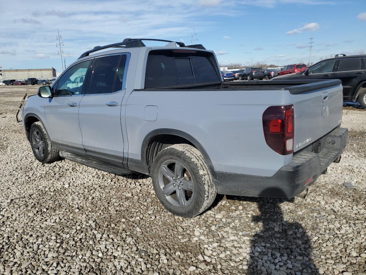 2022 Honda Ridgeline - Image 2