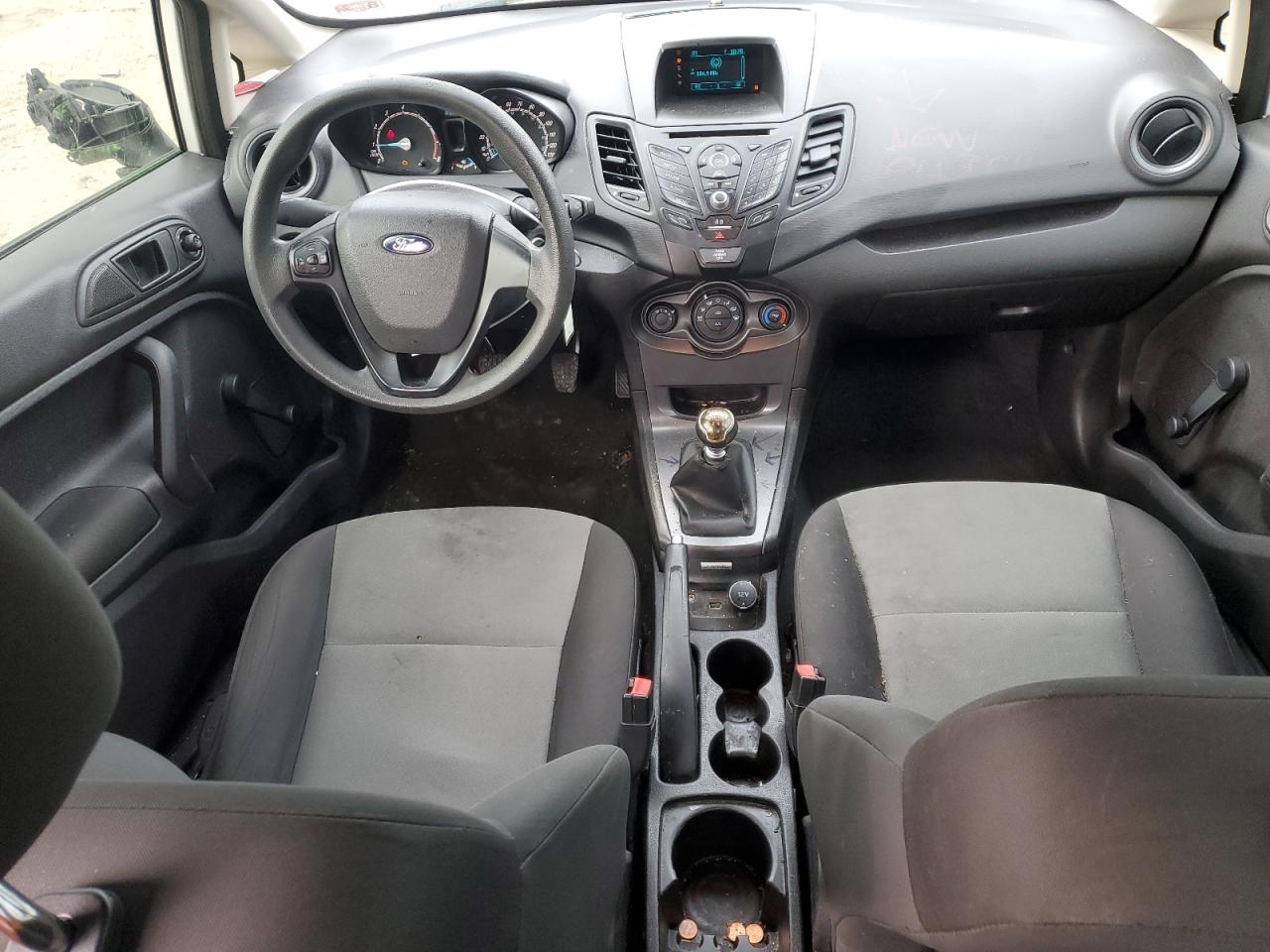 2017 Ford Fiesta - Image 8