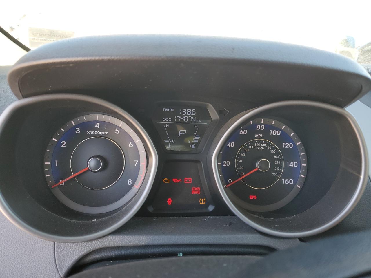 2012 Hyundai Elantra - Image 9