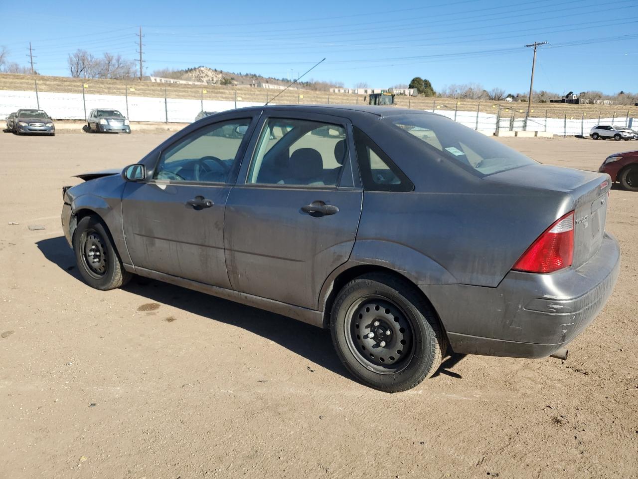 2005 Ford Focus - Image 2