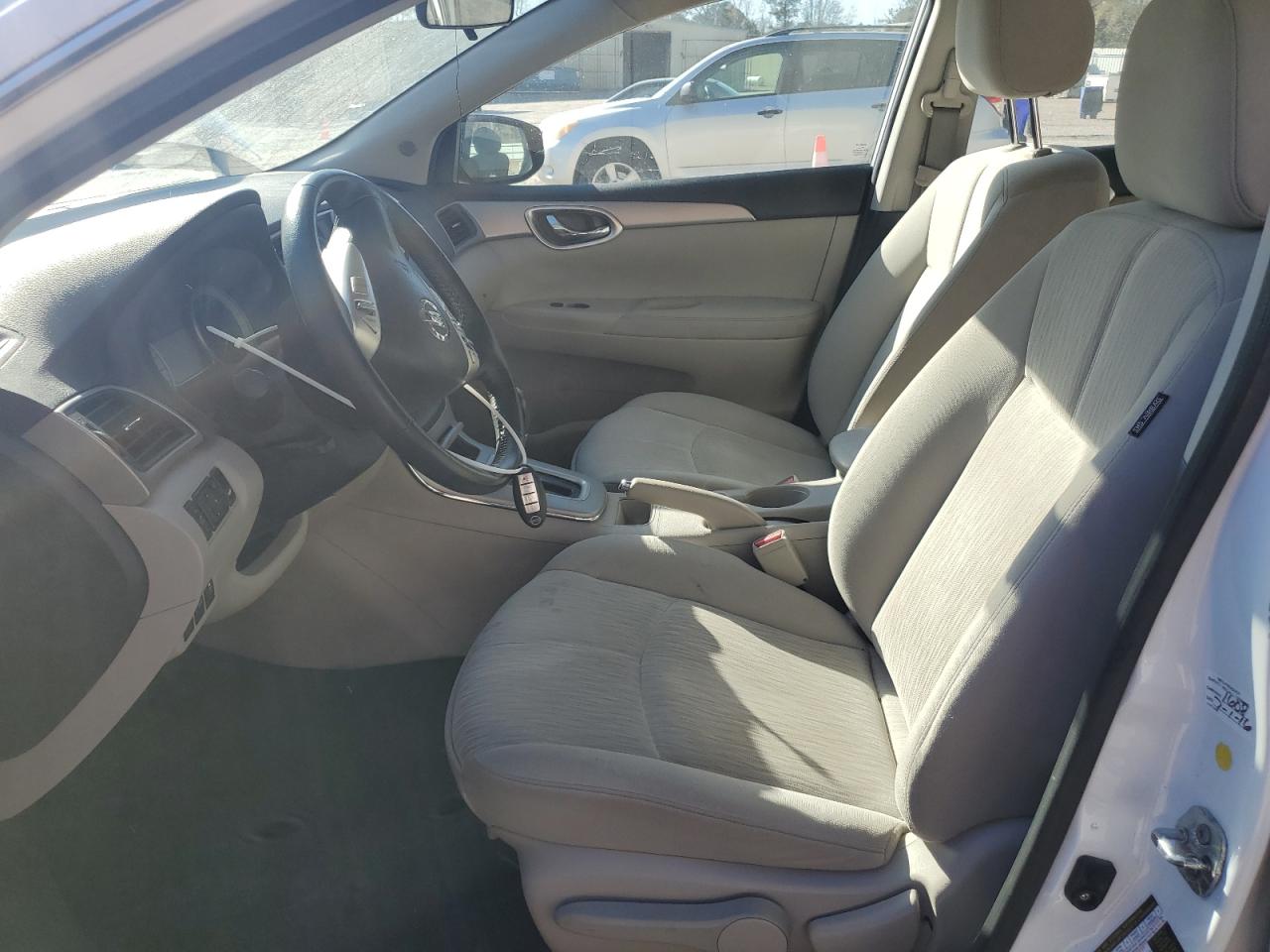 2015 Nissan Sentra - Image 7