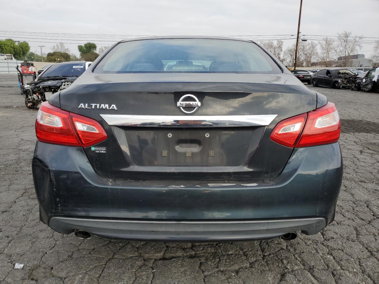 2016 Nissan Altima - Image 6
