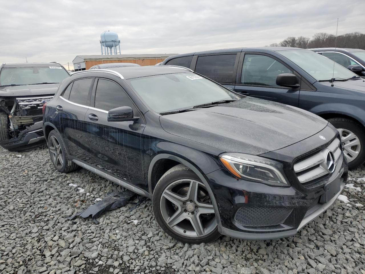 VIN WDCTG4GB0GJ222740 2016 MERCEDES-BENZ GLA-CLASS no.4