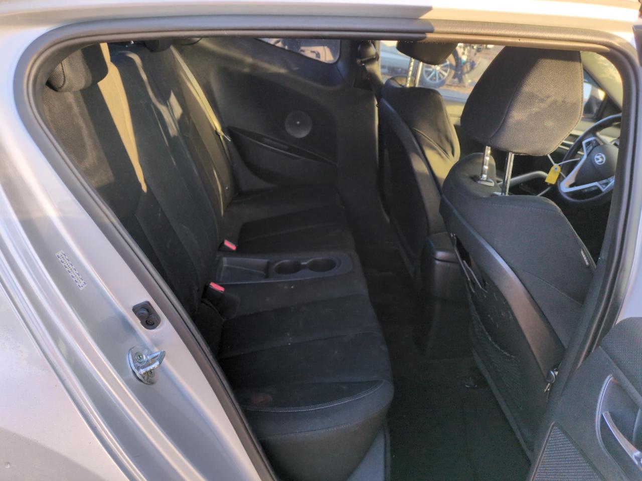 2016 Hyundai Veloster VIN: KMHTC6AD8GU265496 Lot: 87926045