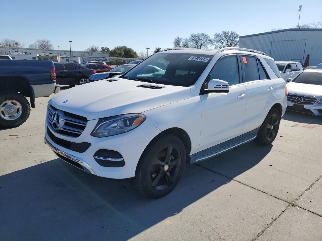 2016 Mercedes-Benz GLE - Image 1