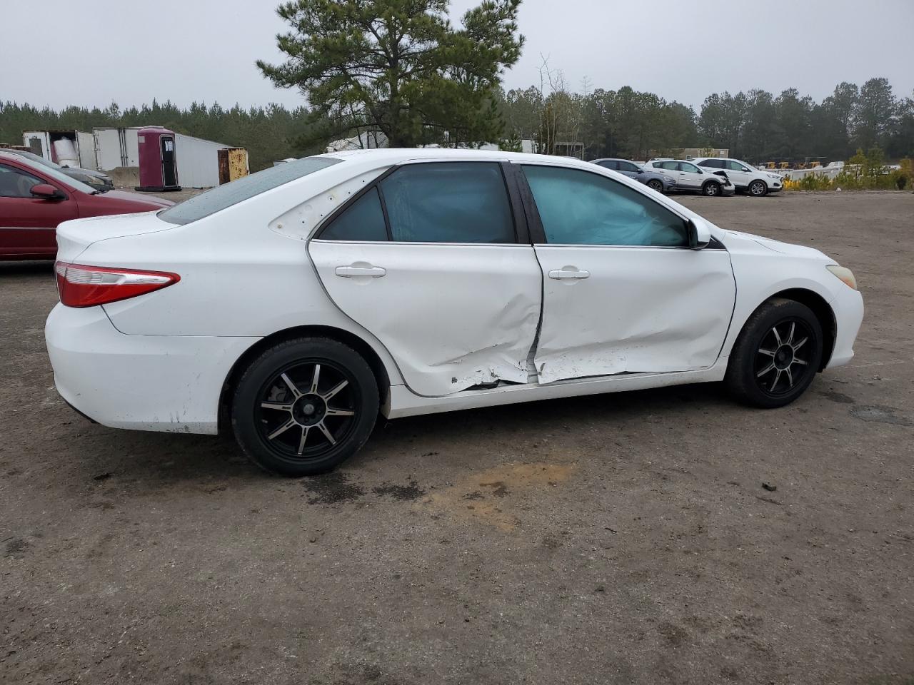 2015 Toyota Camry - Image 3