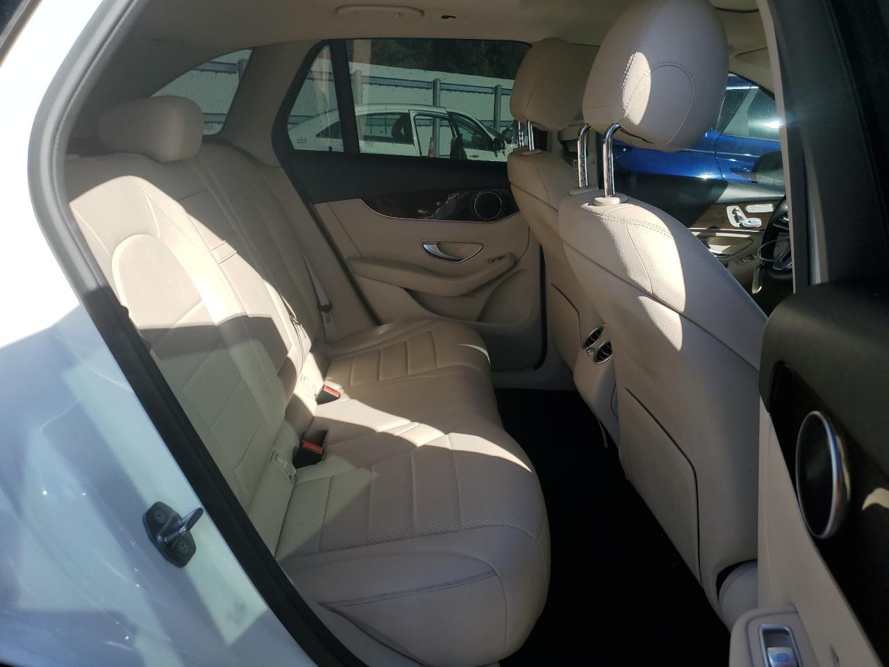 2020 Mercedes-Benz GLC - Image 12