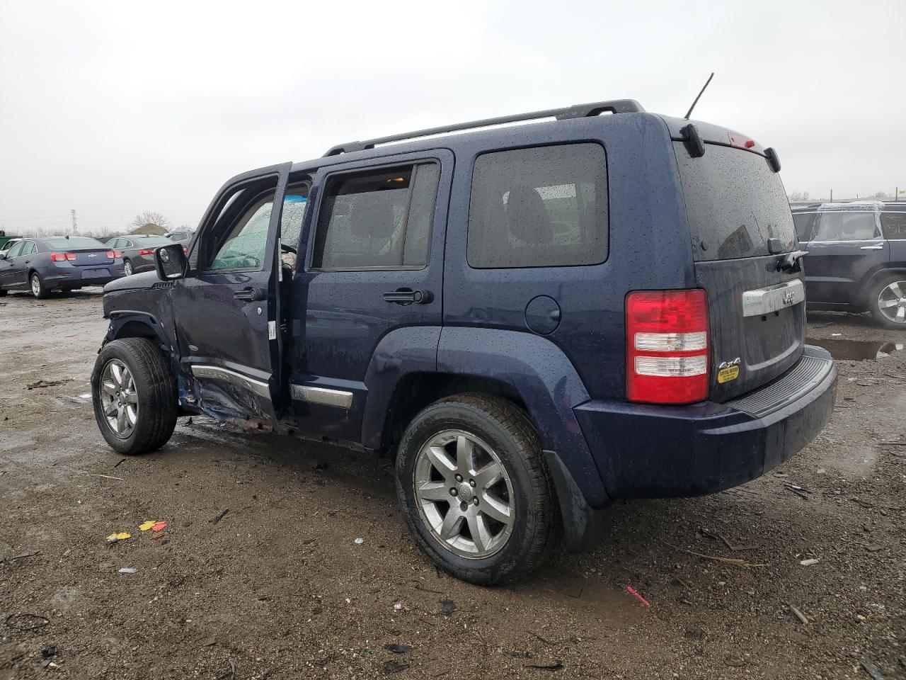 2012 Jeep Liberty (North America) - Image 2