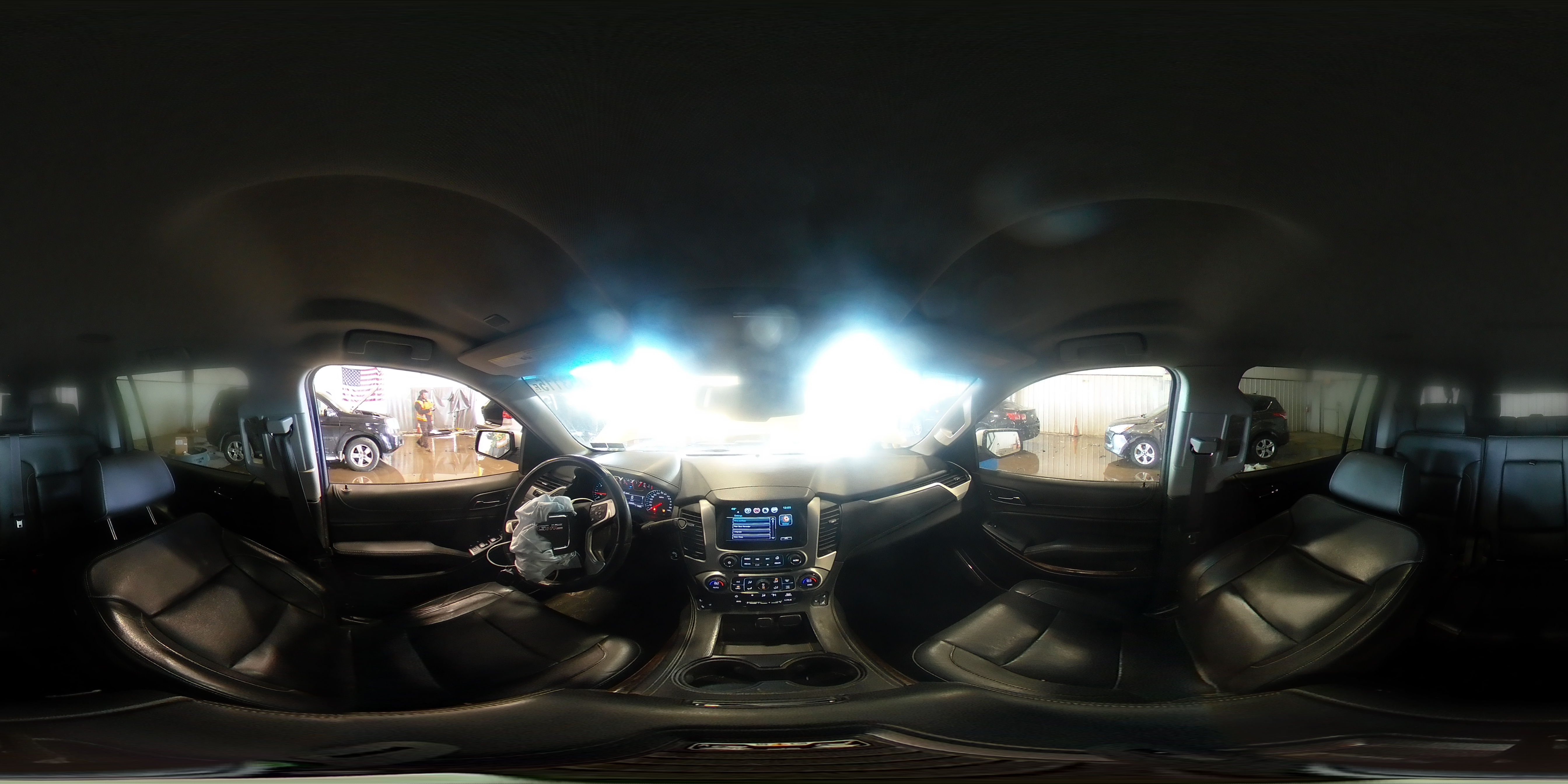 2017 GMC Yukon - Image 15