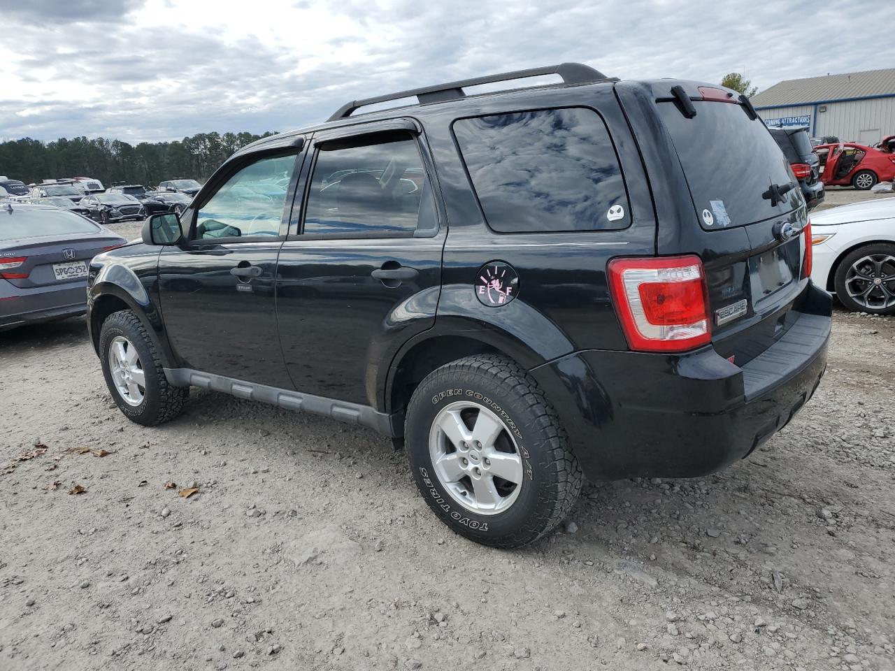 2010 Ford Escape - Image 2