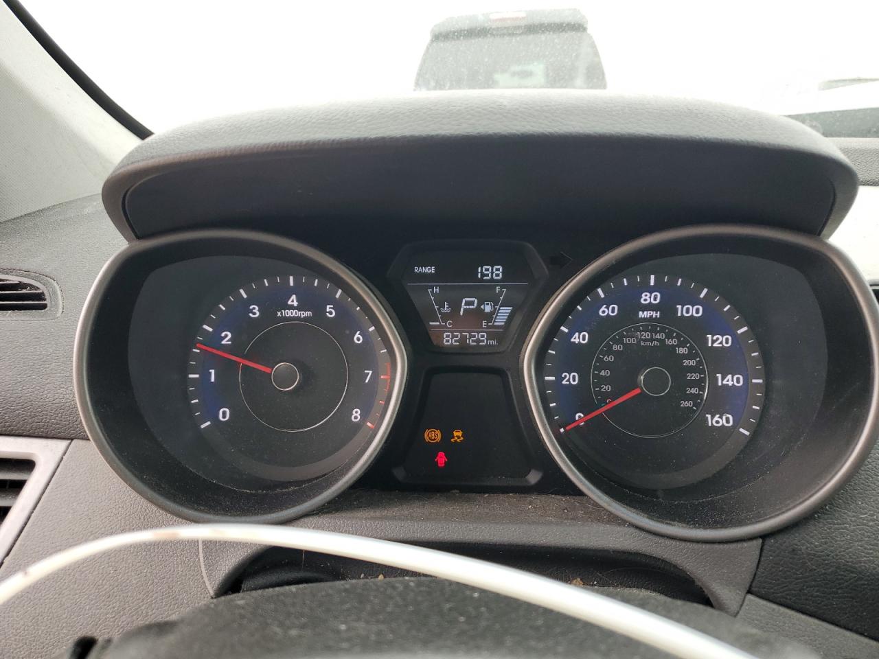 2015 Hyundai Elantra - Image 9
