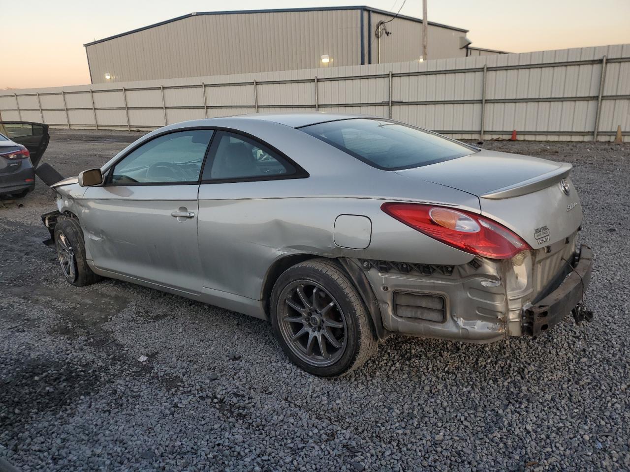 2005 Toyota Camry Solara - Image 2