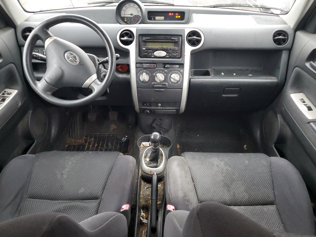 2005 Toyota xB - Image 8