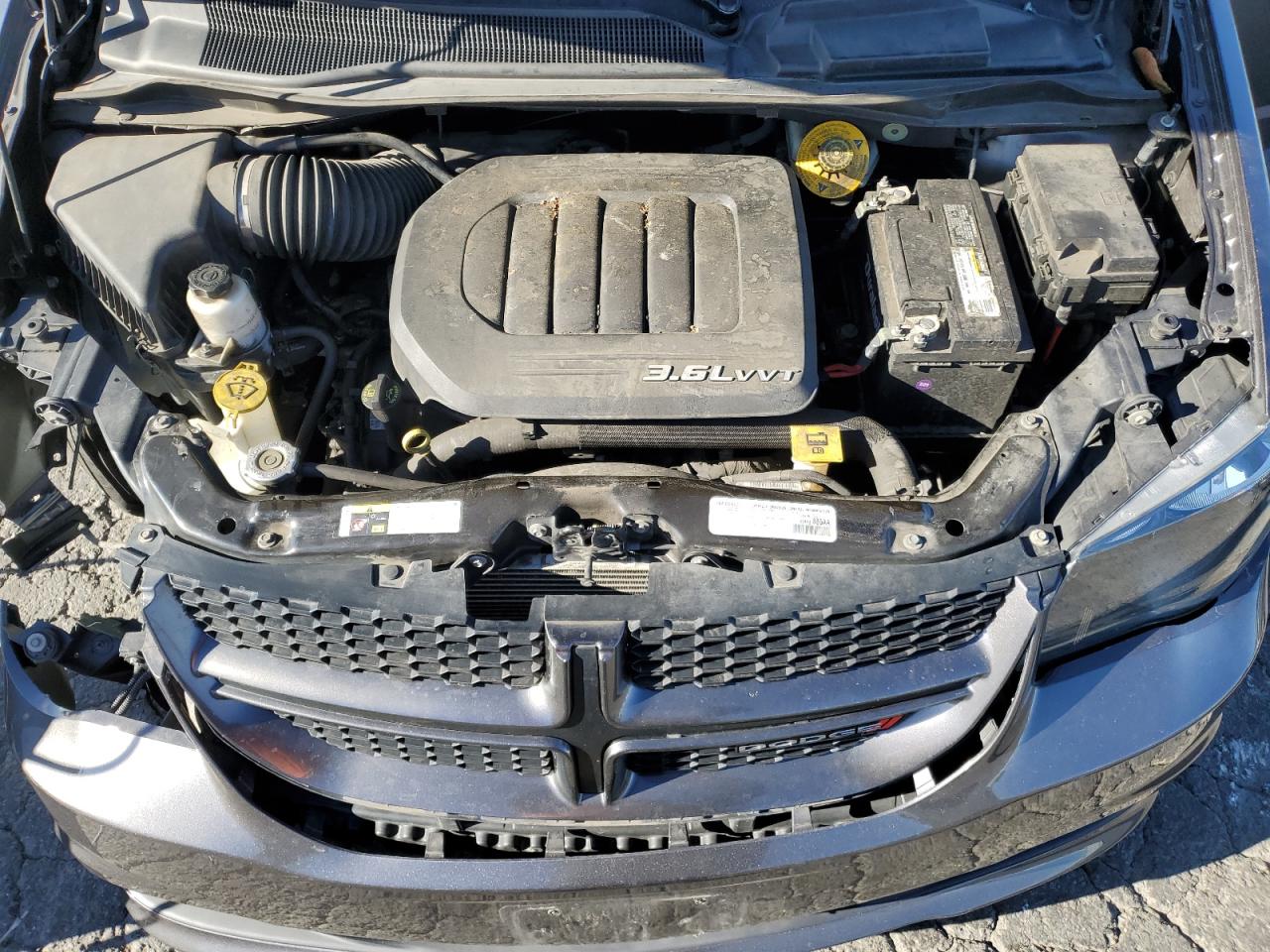 2018 Dodge Caravan - Image 12