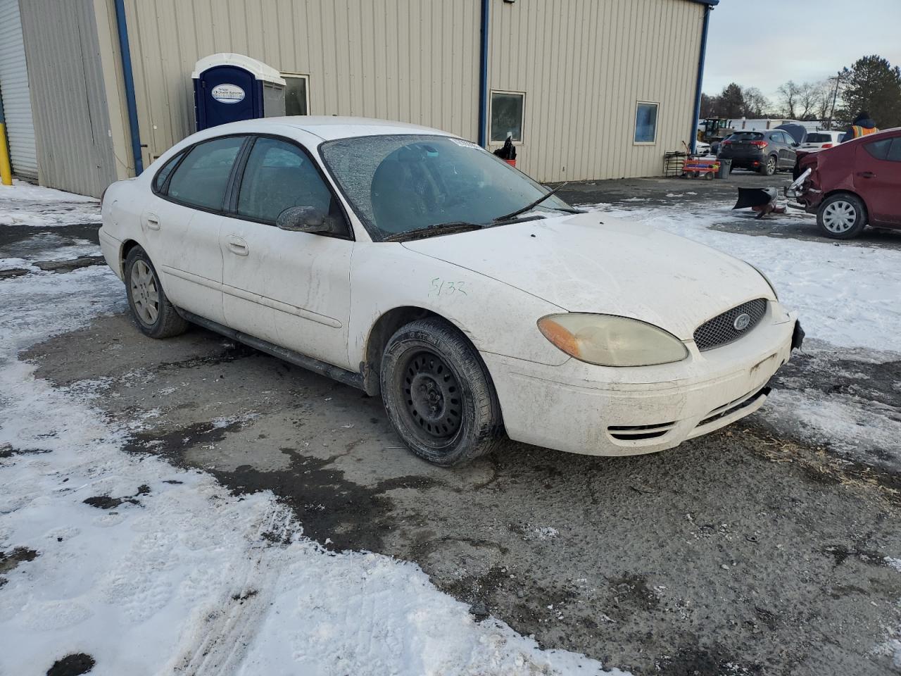 2005 Ford Taurus - Image 4