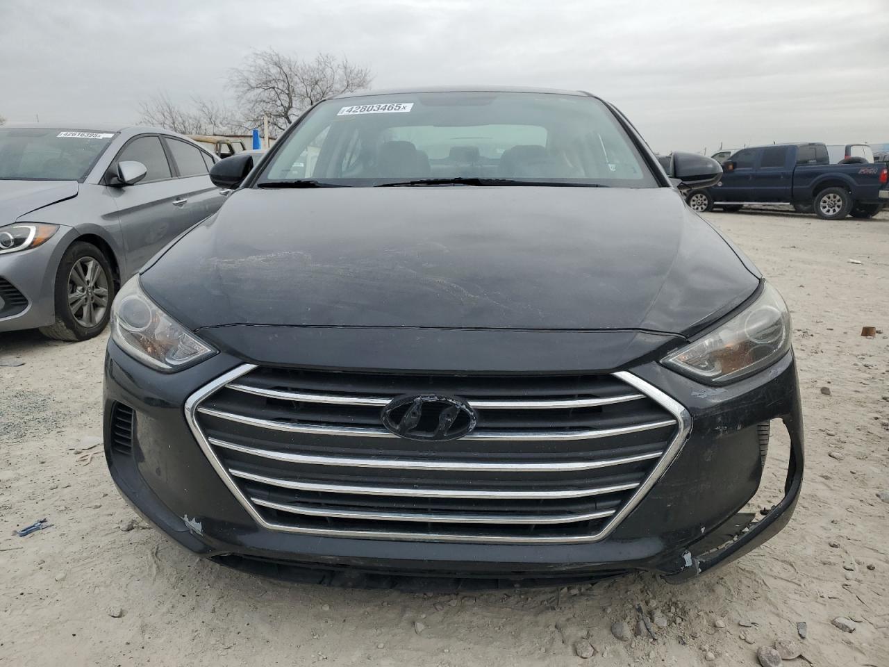 2018 Hyundai Elantra - Image 5