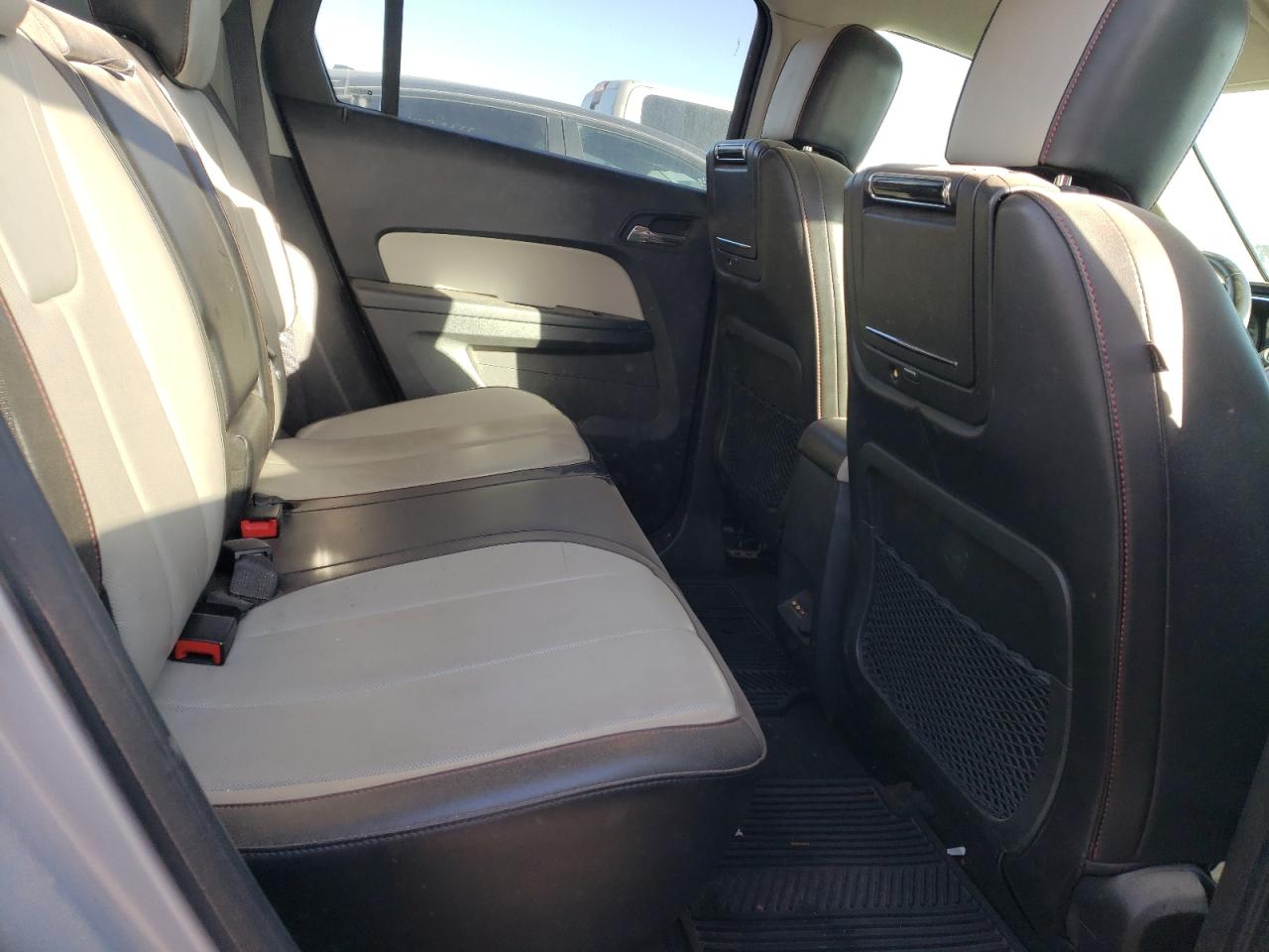 2011 GMC Terrain - Image 11