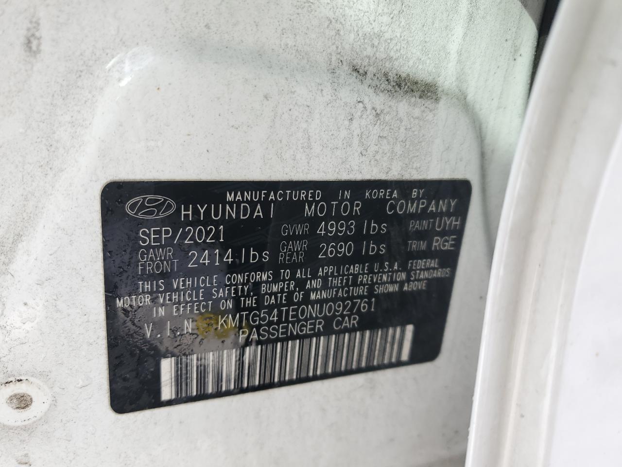 2022 Genesis G70 - Image 12