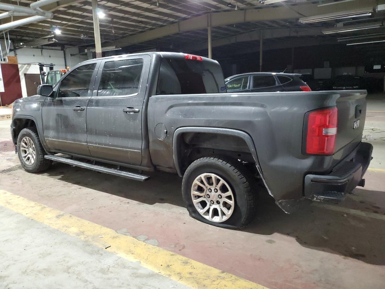 2014 GMC Sierra - Image 2