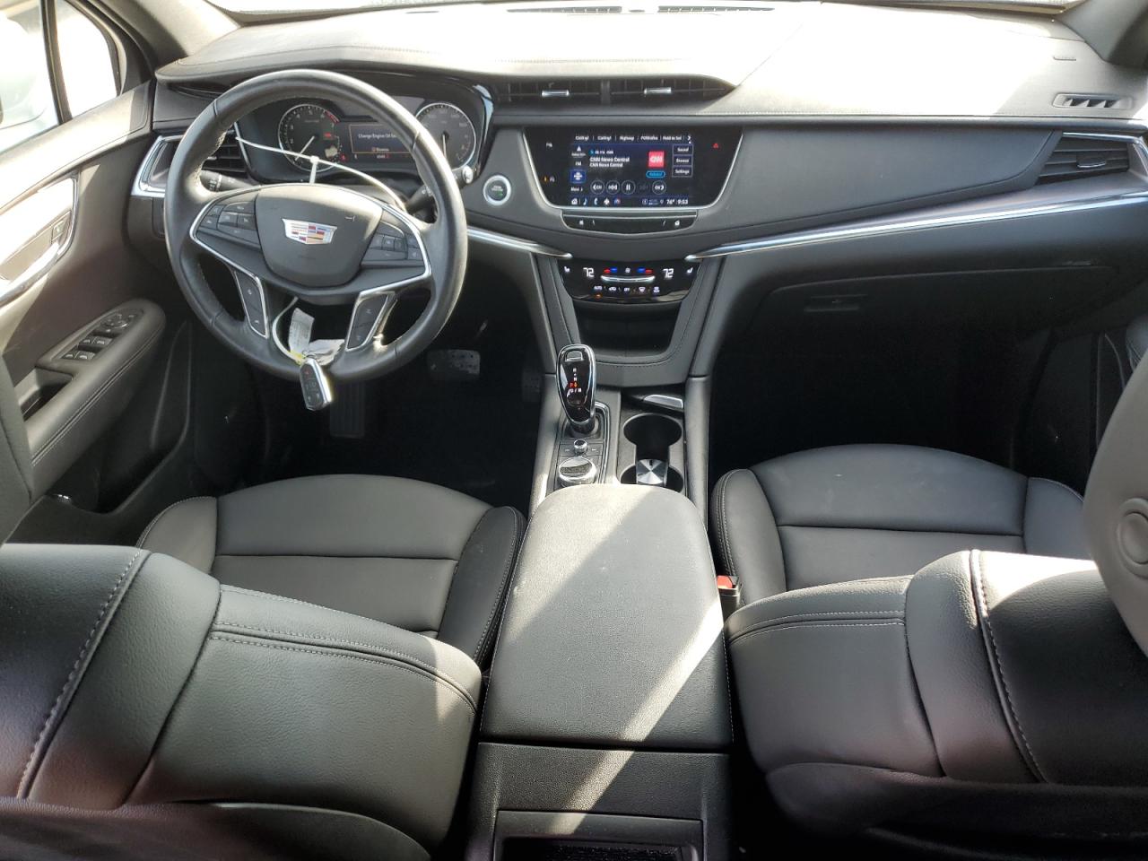 2022 Cadillac XT5 - Image 8