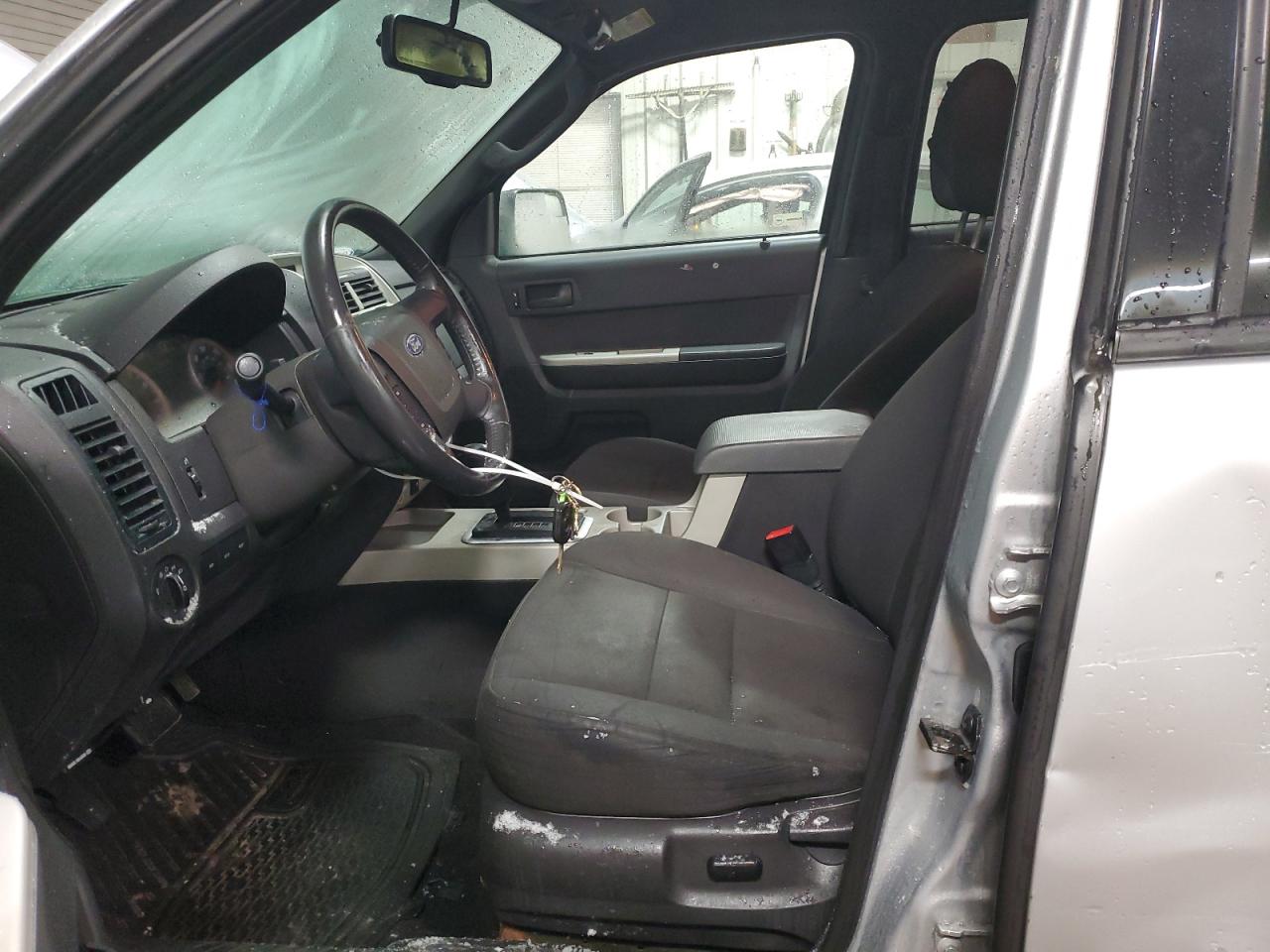 2010 Ford Escape - Image 7