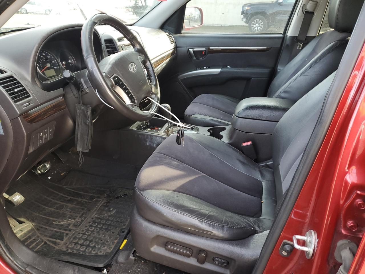 2010 Hyundai Santa Fe - Image 7