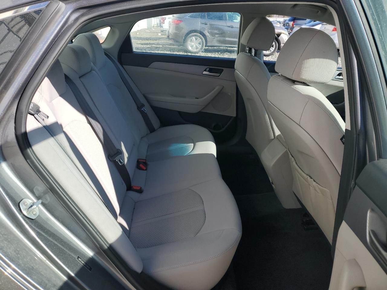 2019 Hyundai Sonata - Image 10