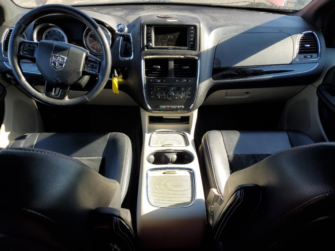 2016 Dodge Caravan - Image 8