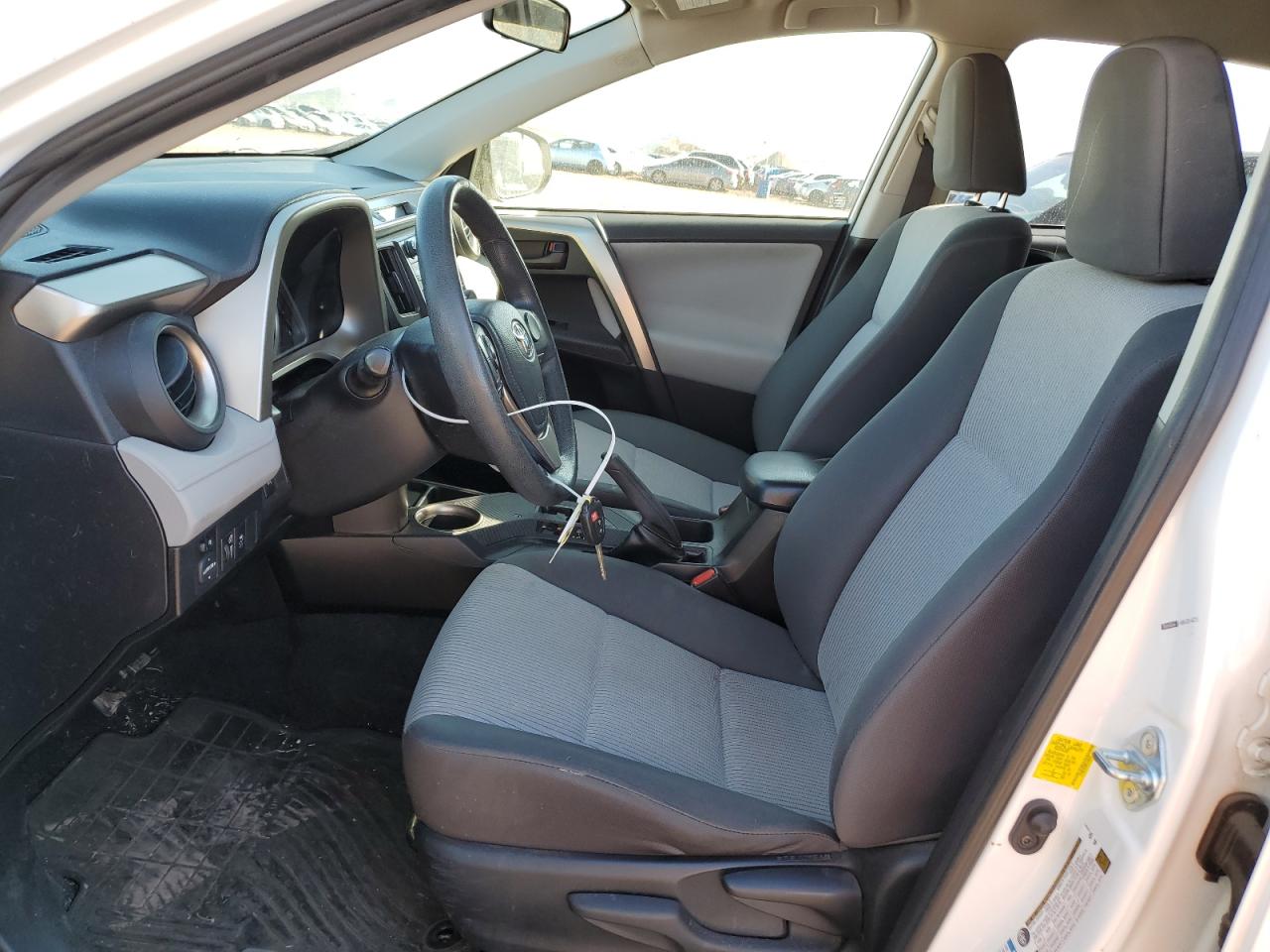 2015 Toyota RAV 4 - Image 7