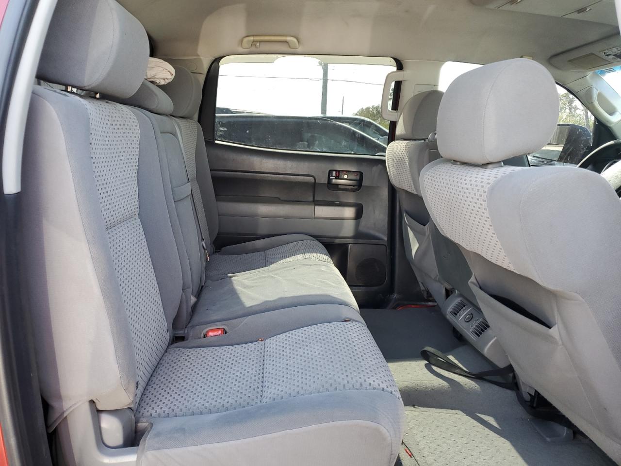 2010 Toyota Tundra - Image 10