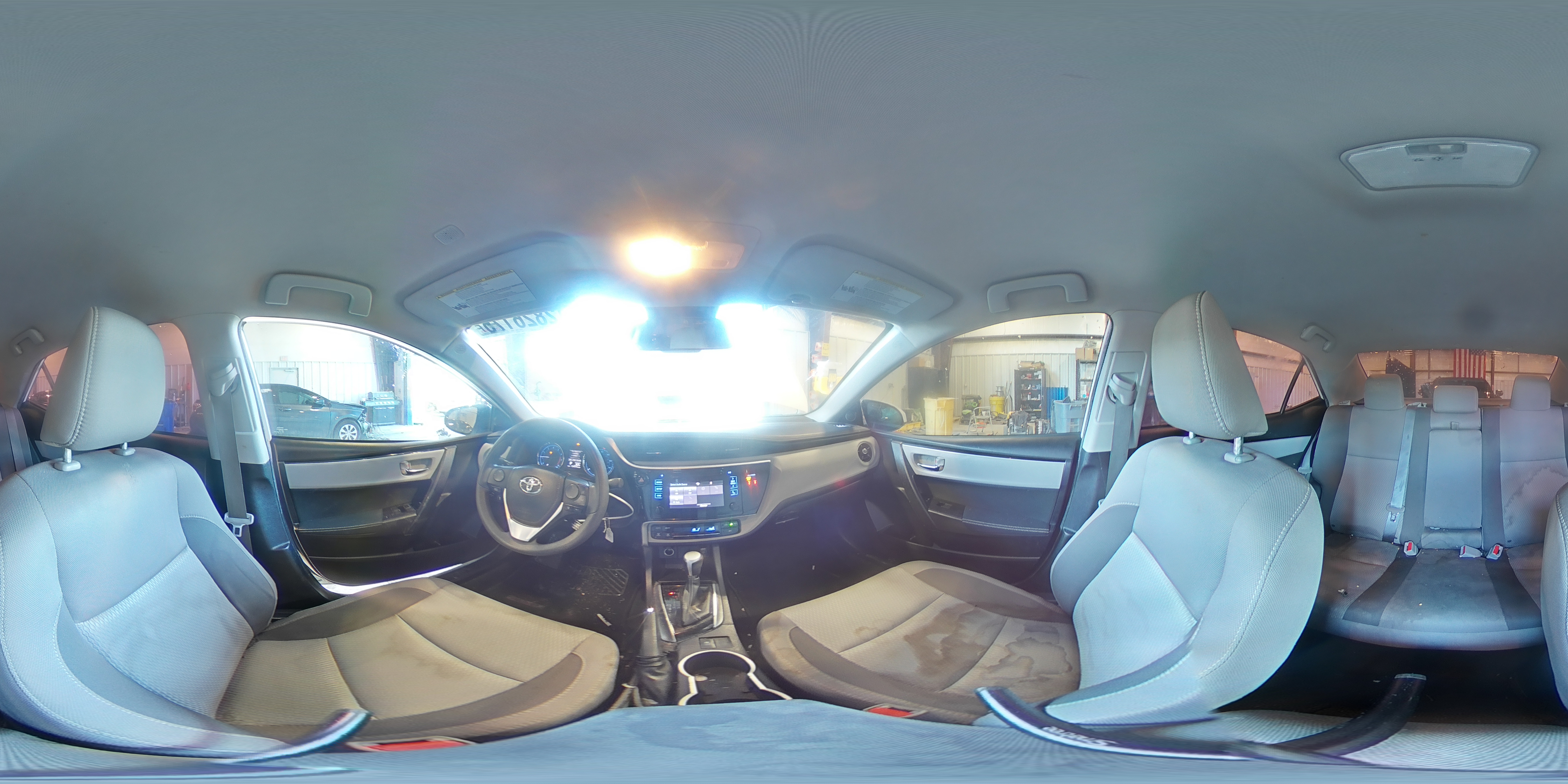 2019 Toyota Corolla - Image 12