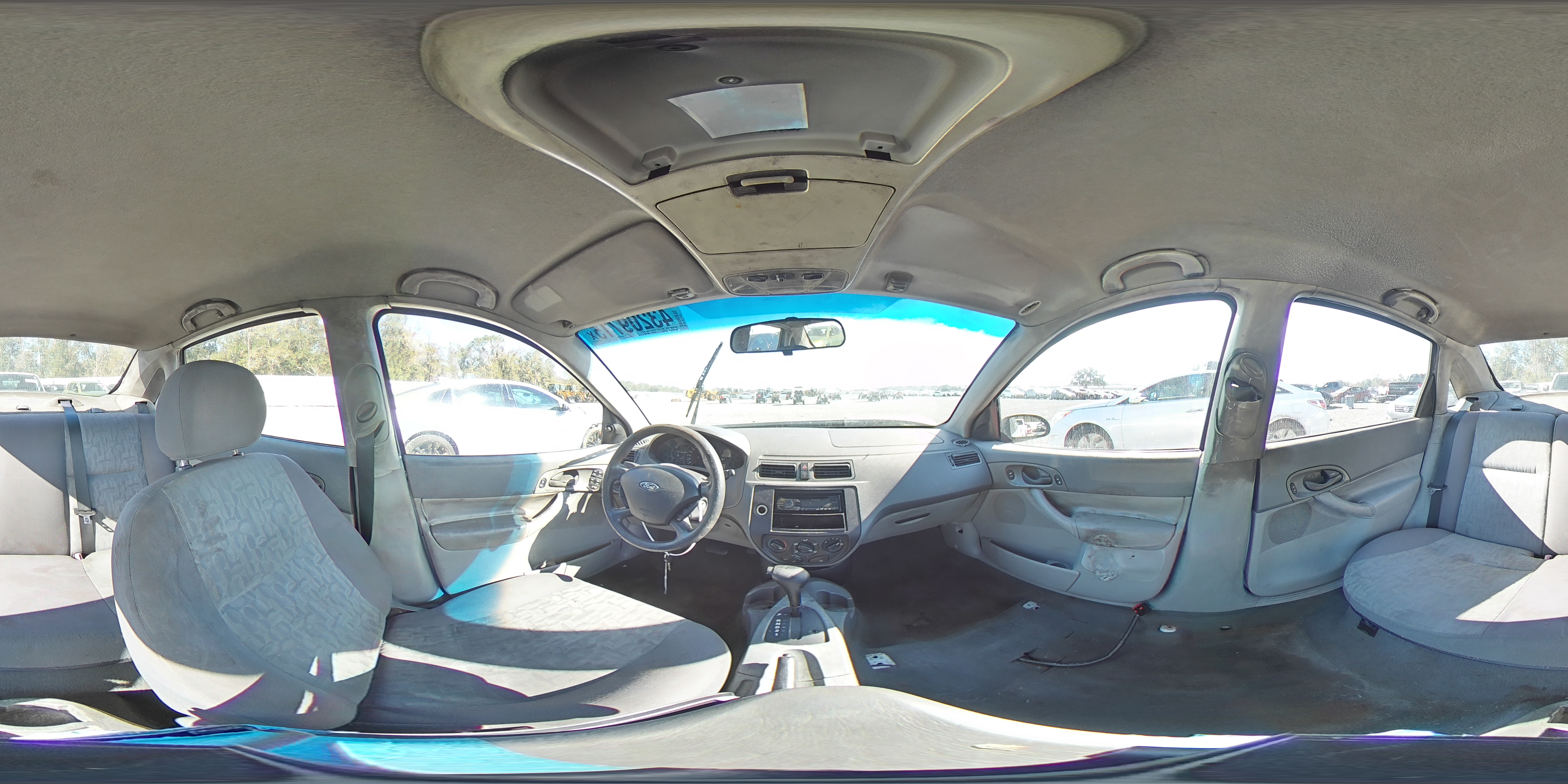 2005 Ford Focus - Image 12