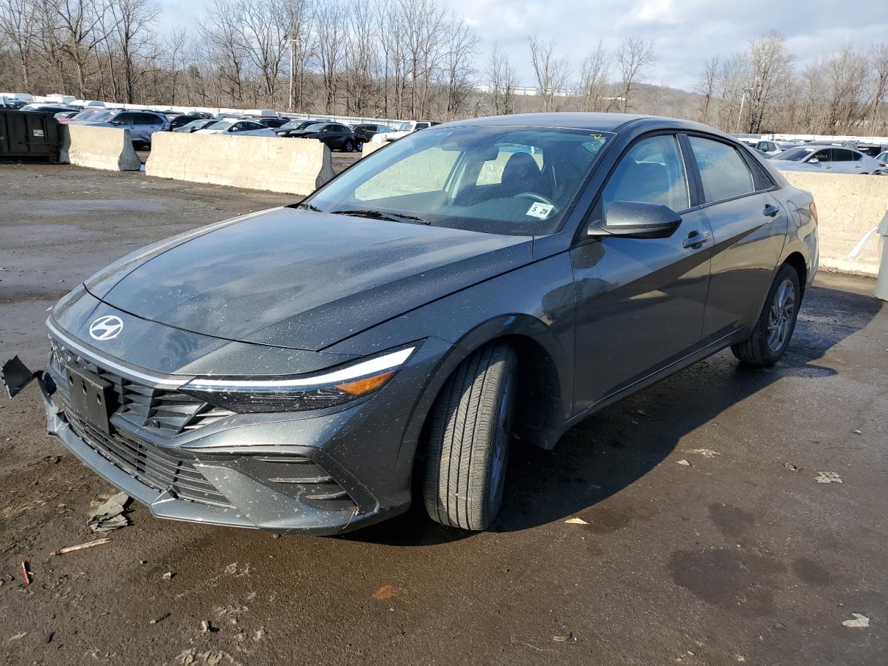 2024 Hyundai Elantra - Image 1
