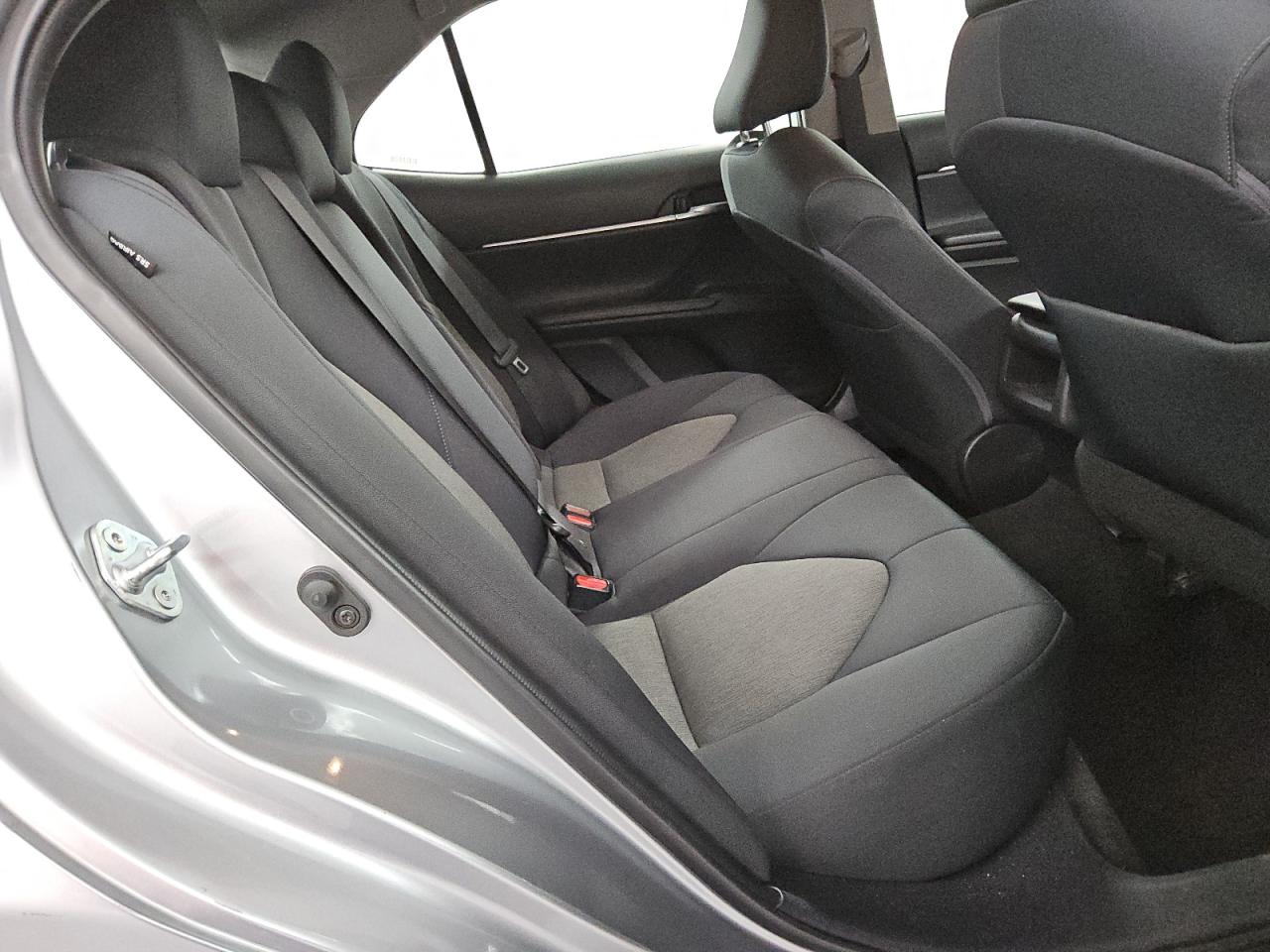 2022 Toyota Camry - Image 10