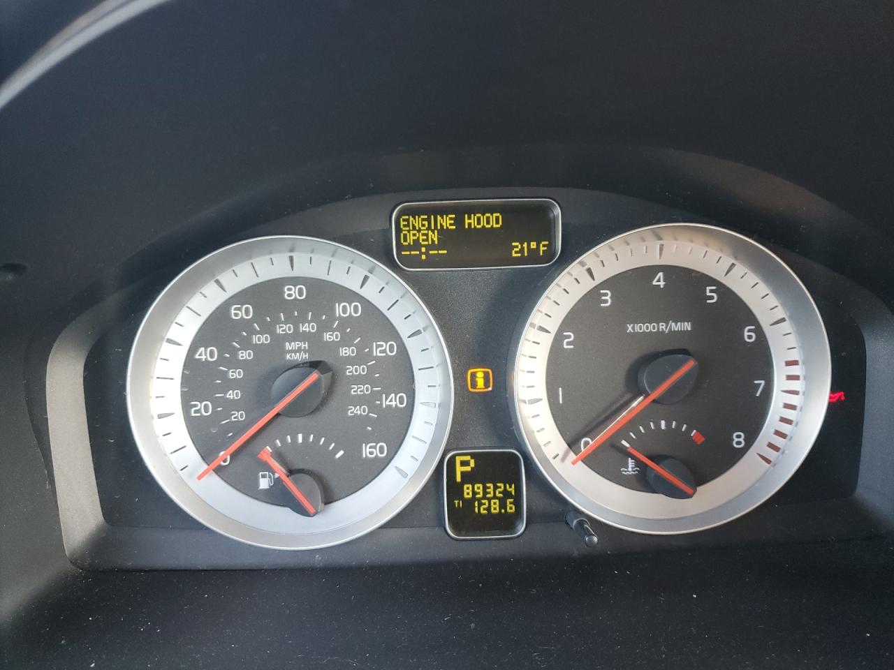 2012 Volvo C70 T5 VIN: YV1672MC0CJ129726 Lot: 88450485