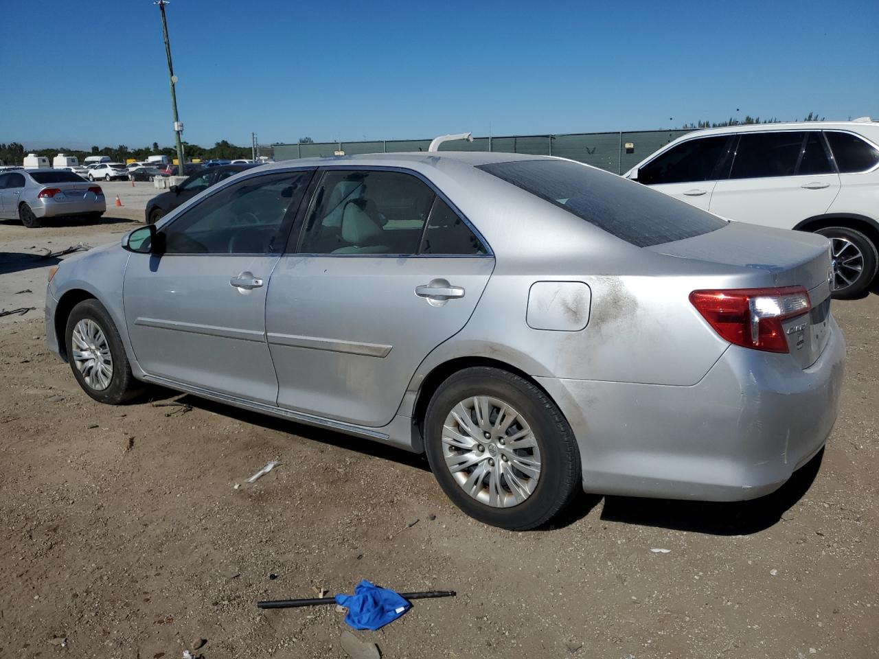 2014 Toyota Camry - Image 2