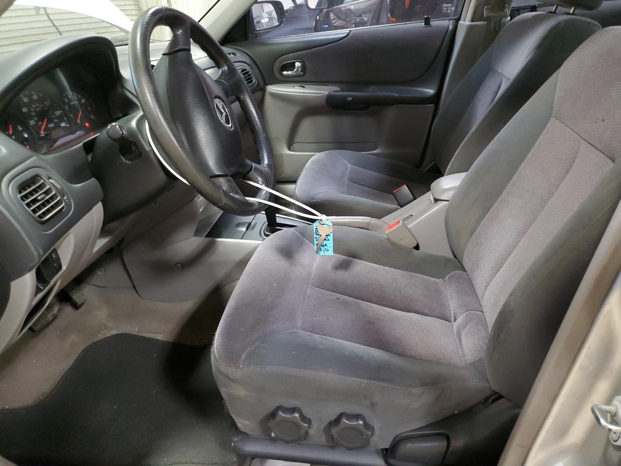 2001 Mazda Protege - Image 7