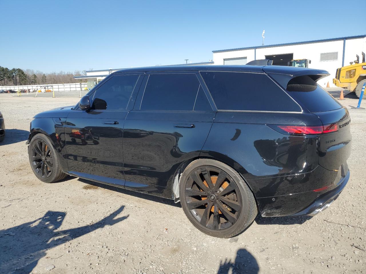 2023 Land Rover Range Rover - Image 2