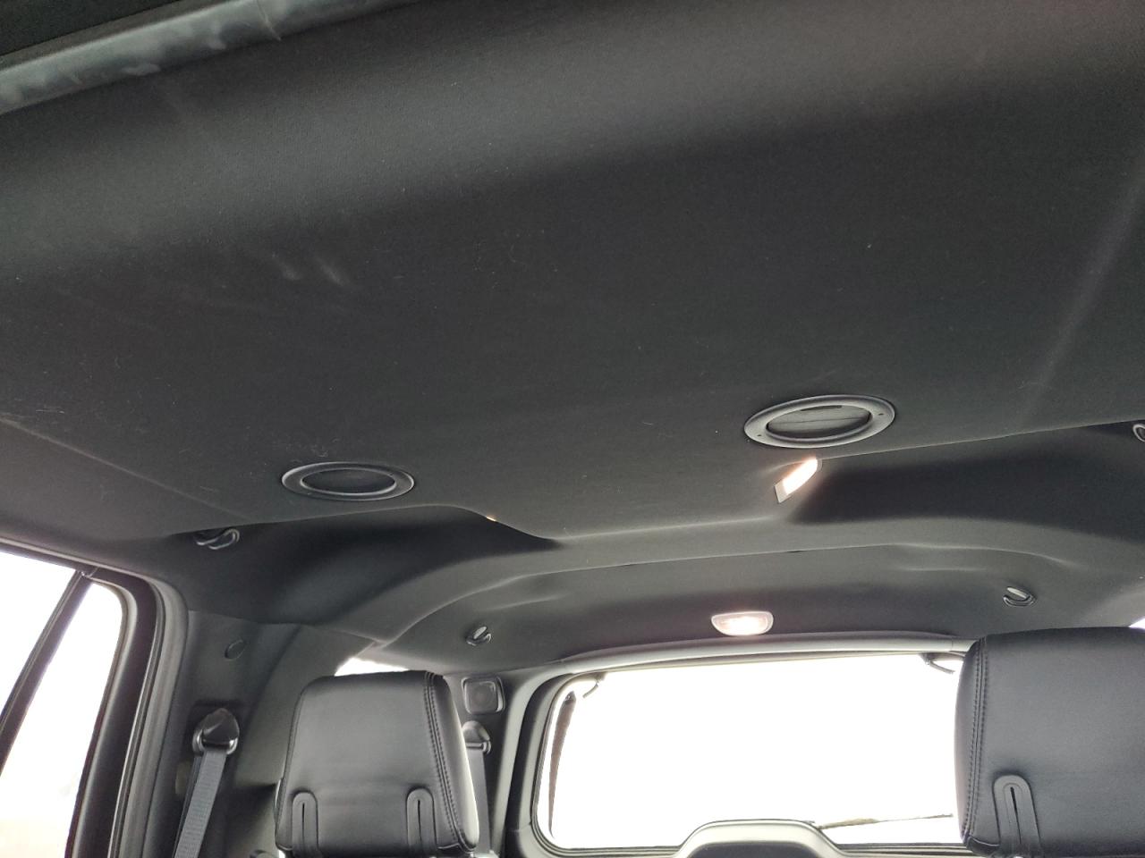 2016 Lincoln Navigator - Image 10